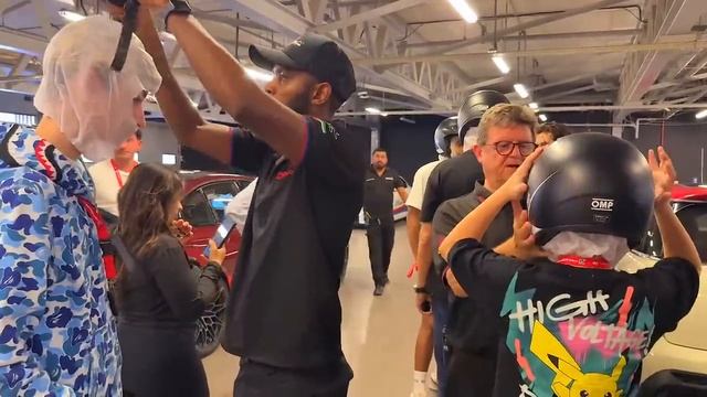 Артур и Давид СОРЕВНОВАЛИСЬ на Автодроме Мистера Биста mrBeast