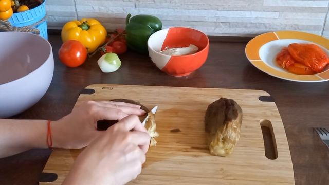 Салат из баклажанов и куриного филе