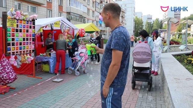 Праздничная площадка у ДШИ на День Кольцово