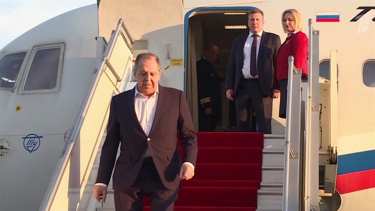 Сергей Лавров прибыл в Армению с рабочим визитом