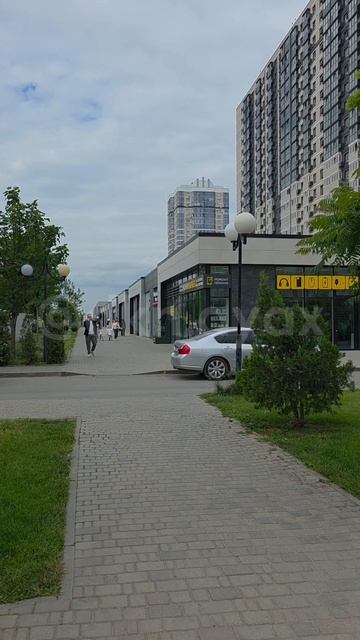 В продаже коммерческое помещение 72,37 кв.м
с фасадом на аллею
Г. Краснодар, бульвар Адмиралтейский