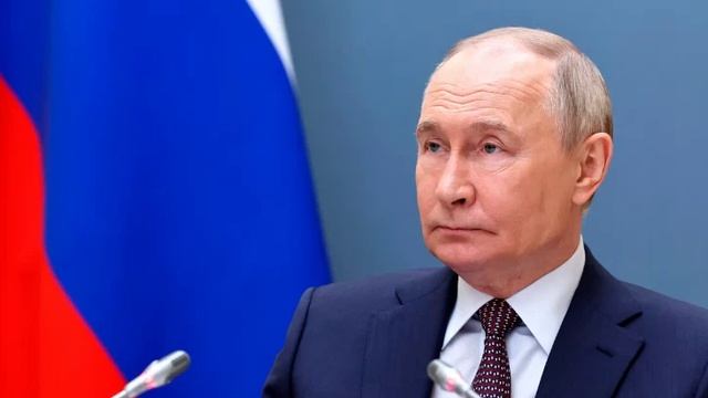 Путин приехал в Курск.