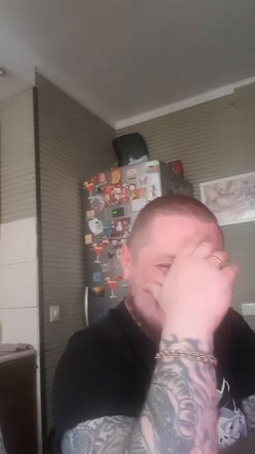 приуныл и плакал с уток )))