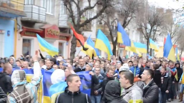 "Путін ху*ло", - антивоєнний марш у Луцьку