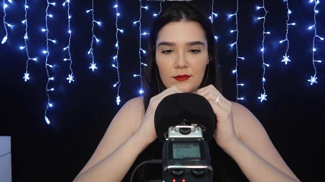 Naiane ASMR. Близкий шёпот, движения рук, звуки рта, демонстрация украшений.