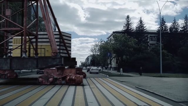 Побег безбашенного крана. Crazy crane