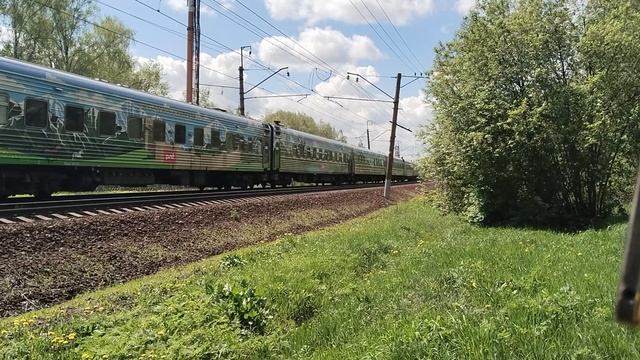поезд едет в Казахстан