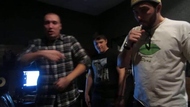 Рома Жиган, KICHA, ДОК - зачитали по куплету на студии.