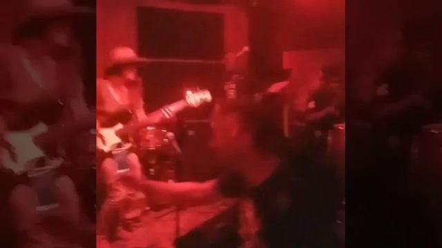 Rock N Roll mama Tina rocking  NUBLU 
 Манхэттен, Нью-Йорк,