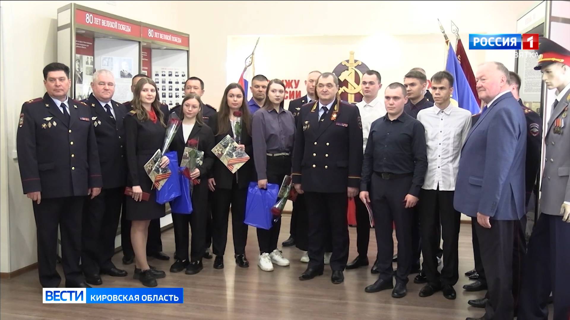 В Кировской области десять человек стали офицерами полиции