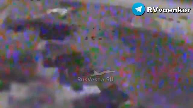 🇷🇺Ожесточённые бои у Покровска: «отважные» массово жгут НАТОвскую технику, пехоту и артиллерию ВСУ