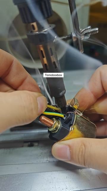 Flawless Electronic Soldering with Automatic Wire Feeder and Laser Guide – ASMR Precision Work