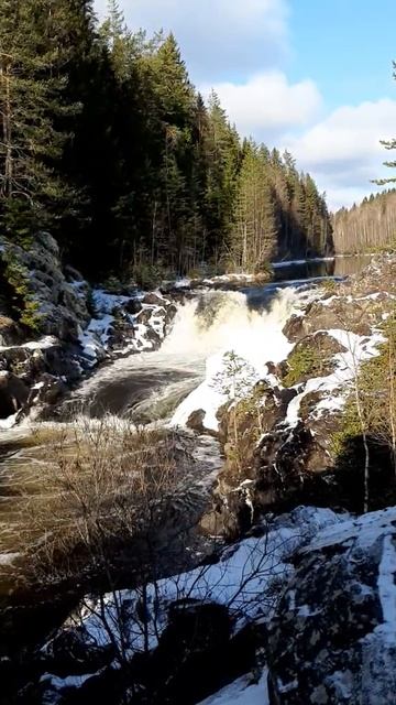 Водопад Кивач зимой