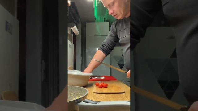 Редкий и секретный 🤣🤣🤣 способ резать помидоры