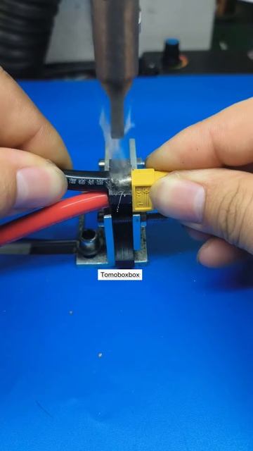 Flawless Soldering with Auto Wire Feed and Laser Precision ｜ So Satisfying Electronics