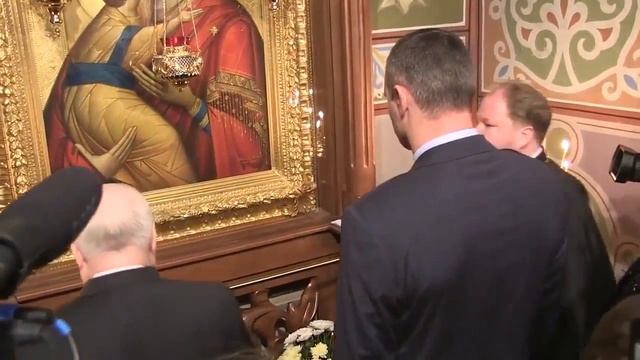 Икона ударила Кличко!