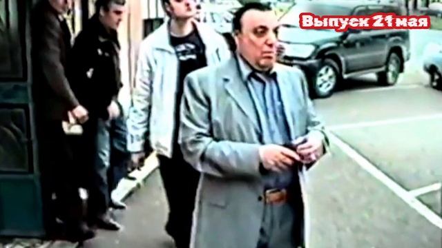 90-е Братва не стреляйте друг в друга 21.05.2025

Бандиты хоронят товарища, звучит надрывная песня «