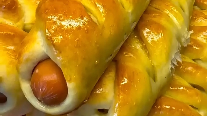 Вкусные СОСИСКИ в тесте с сыром...🌭🧀😋    Рецепт в описании ✍️