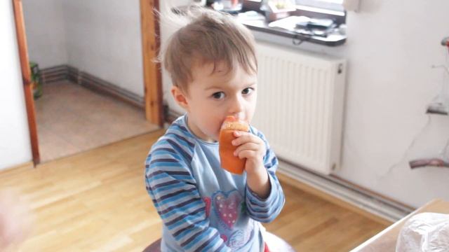 2013 Алина и колбаска