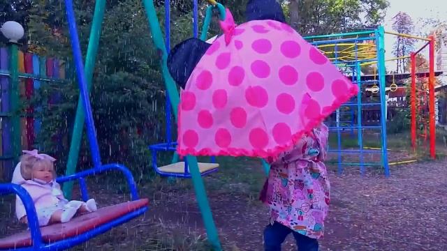 Лайк Настя (Like Nastya) - Настя в парке развозит зонтики куклам принцессам Диснея