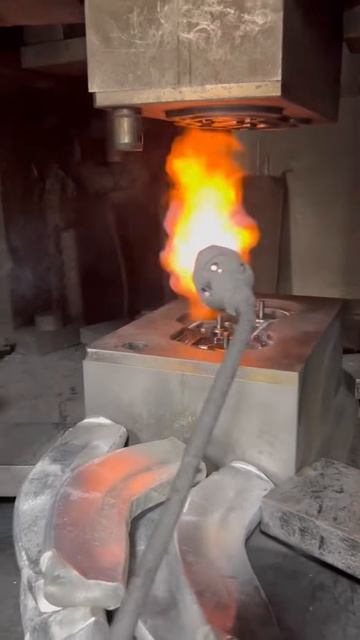 Hot Aluminum Casting & Mold Shaping ASMR ｜ So Satisfying Metal Pouring!