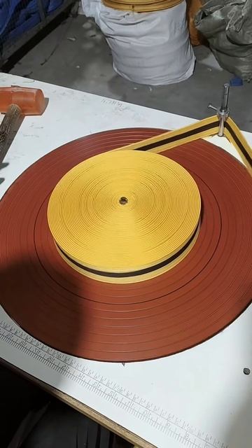 Perfect Coil Formation： Machine Rolling Conveyor Belts – So Satisfying and ASMR!