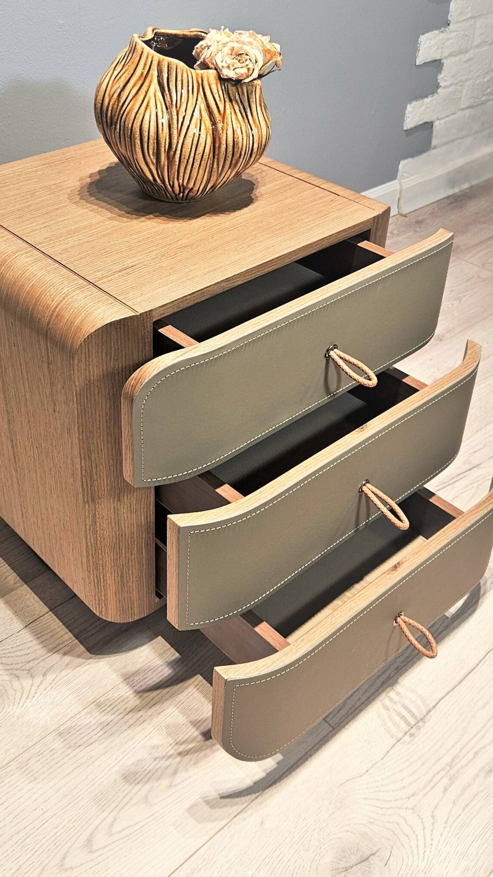 Тумба прикроватная Zelava