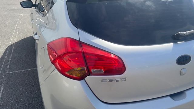 KIA CEED JD суппорта лимончик 2025