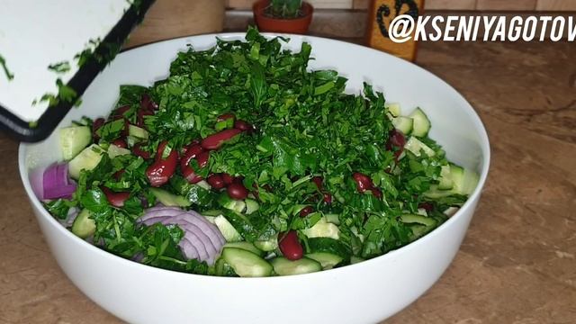 Салат который покорит ваши сердца. Салат с куриной гру
