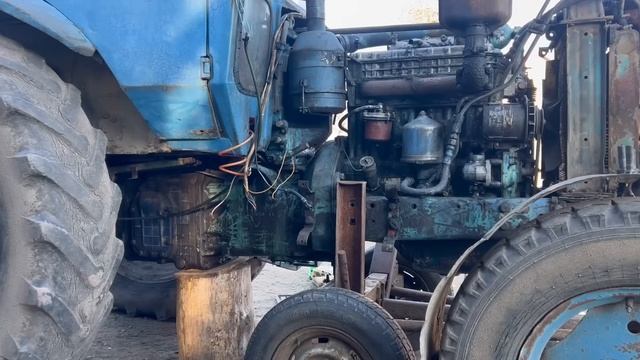 Вже треба їхати в поле, а трактор без мотора🫣❌Відпра?