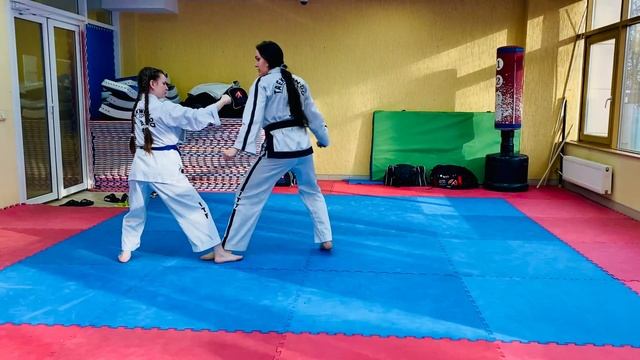 Спарринг - Ибо масоги (на 2 шага)