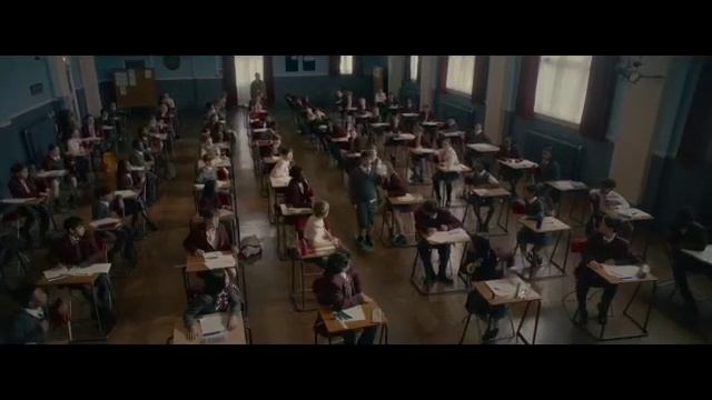 Гениальная реклама призывает не стесняться ходить в туалет в школе!