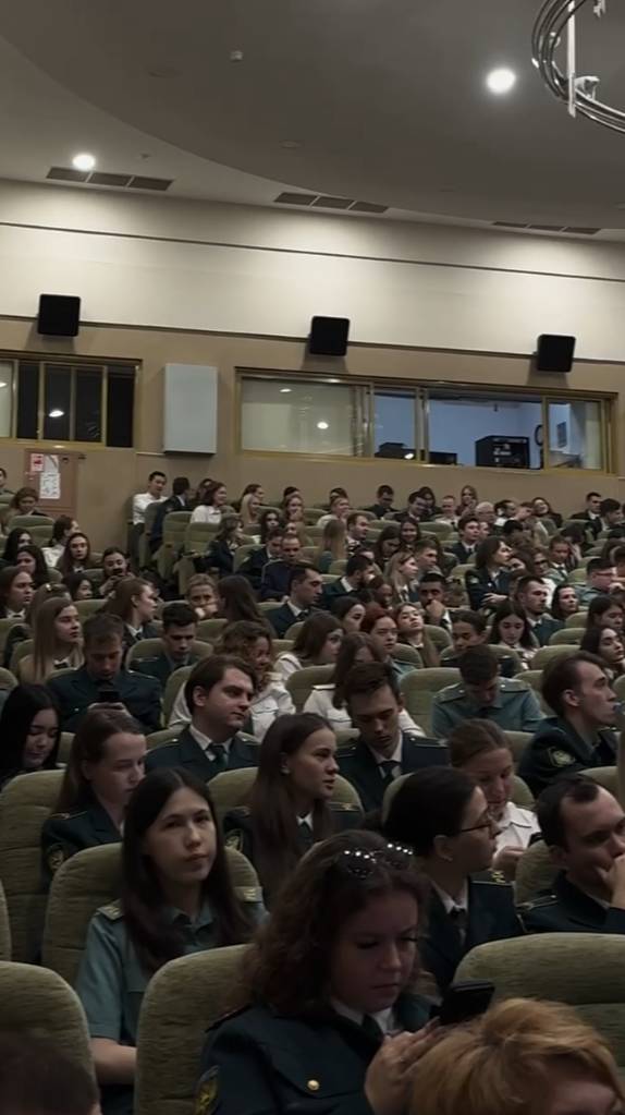 В стенах Российской таможенной академии прошел "Единый день содействия трудоустройству выпускников"