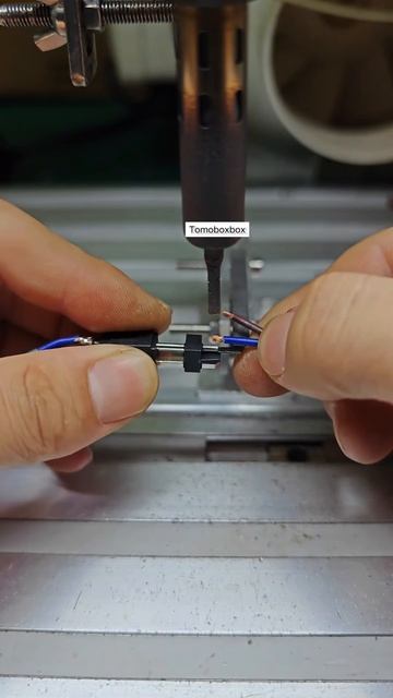 Mastering Electronic Component Welding： Automated Precision at Its Finest!