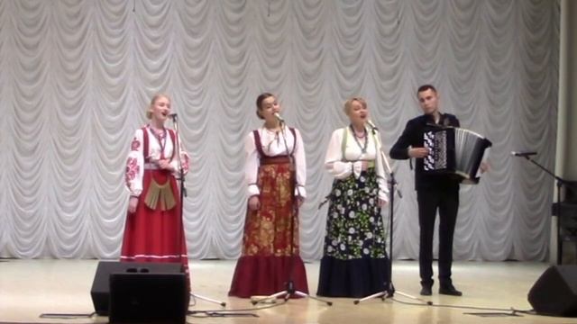 "Сирень у крылечка"