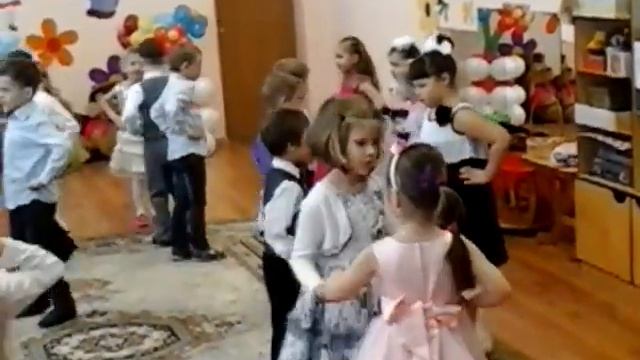 Концерт у брата  хип хоп!!!