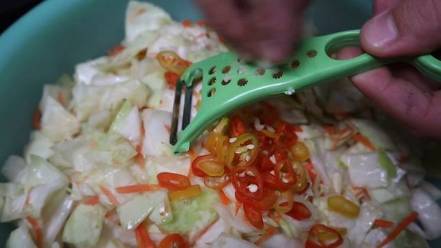 Быстрая маринованная капуста - простой и ОЧЕНЬ вкусны?