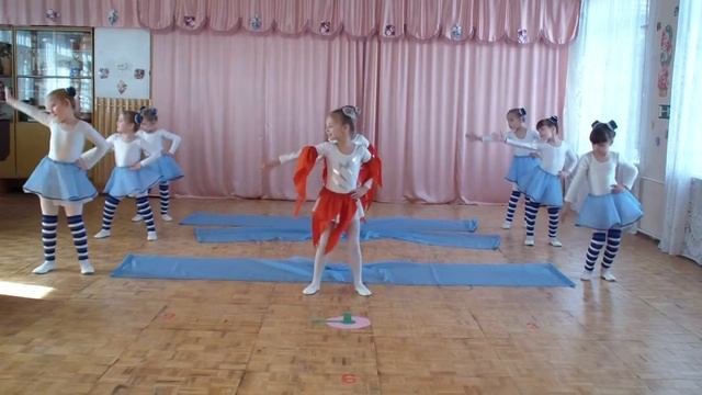 Танцевальная группа 