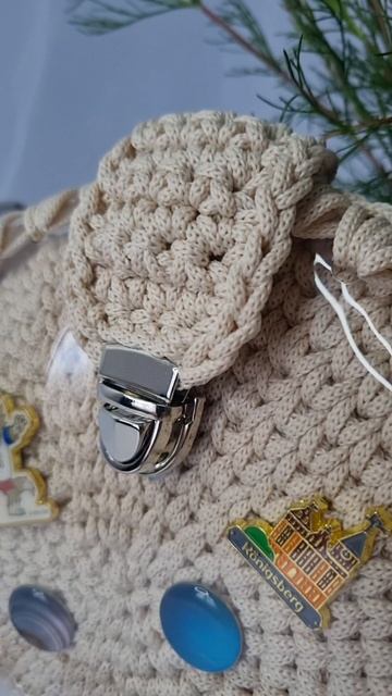 сумка таблетка для значков ita bag
https://www.avito.ru/botlih/odezhda_obuv_aksessuary/sumka-tabletk