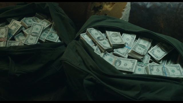 Пойман на краже
Caught Stealing