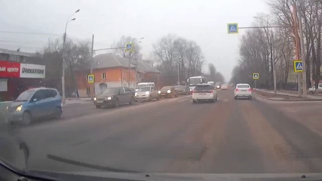 #ПДД. г. Иркутск. Поворот налево под знак только направ?