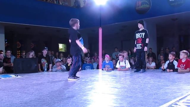 Никита D53 VS Dan Fox. Битва Стилей VII (Battle of Styles VII) 2014