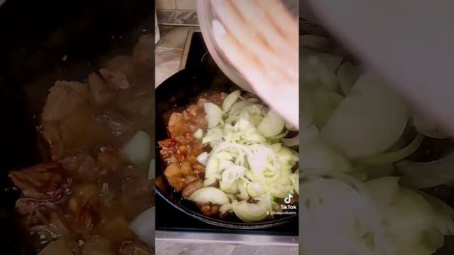 жареная капуста с куриными сердечками, быстро, бюджет?