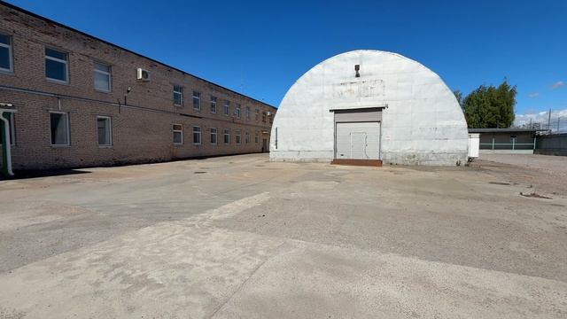 ст.м. Обводный канaл - Продажа земельного участка с двухэтaжным oфиcным здaниeм с ангарами.