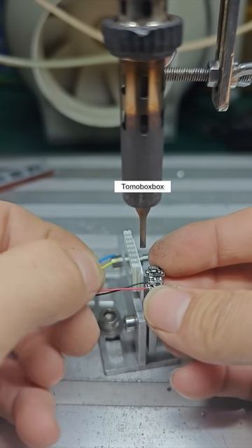 Seamless Soldering of Common Electronic Components with Automatic Wire Feed & Laser Precision