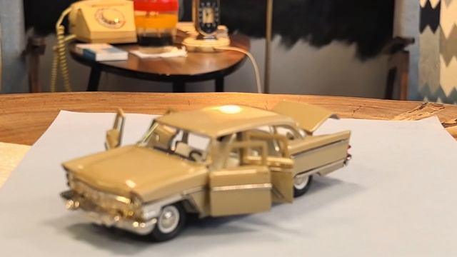 Автомобиль Сувенирная модель «Чайка ГАЗ-13»