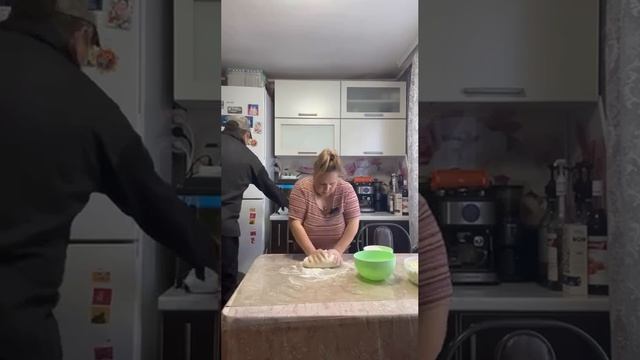 Лепим домашние вареники