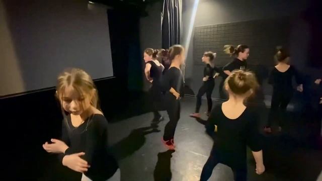Изучение новой народности! Литовский народный танец