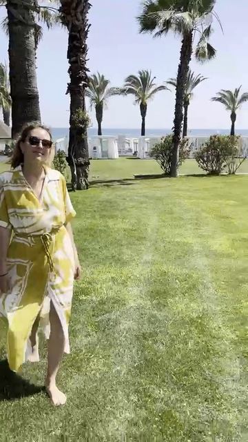 аиша бег по траве