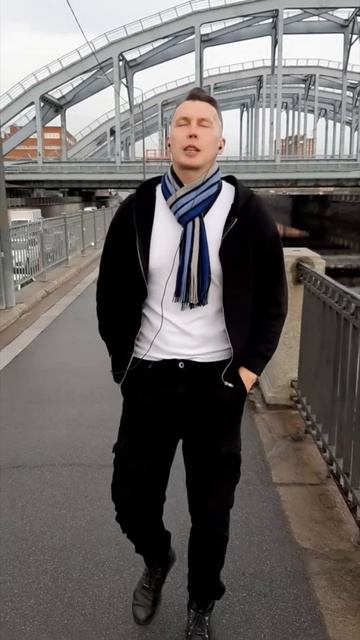 Где «здравствуй», «скучаю» согреет теплее, чем солнца свет. Не будет всё также как раньше уже точно